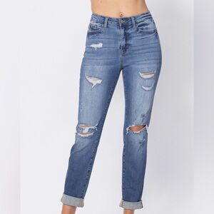Judy Blue Los Angeles Women’s  Distressed Medium Wash Slim Fit Jeans